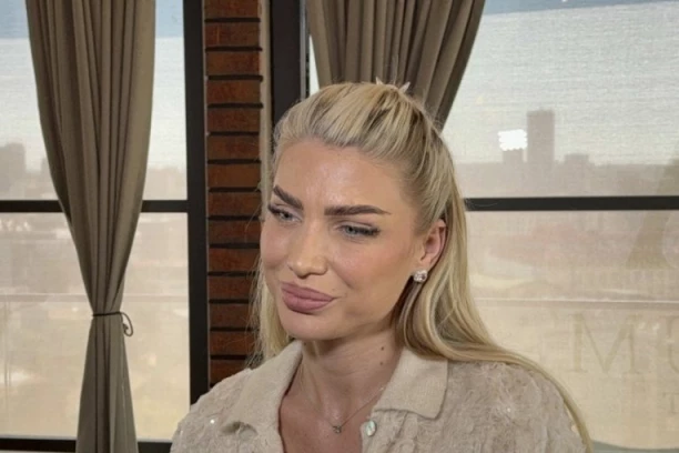 UNAKAŽENO LICE MILICE KEMEZ! Bivša rijaliti-učesnica u OŽILJCIMA! Podelila snimak iz auta, pratioci u ŠOKU! (VIDEO)