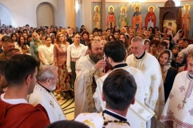 IGUMAN HILANDARA PRVI PUT U SARAJEVU: Istorijski blagoslov sa Svete gore za narod Mitropolije dabrobosanske