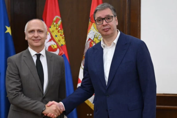 VUČIĆ SA REGIONALNIM SEKRETAROM: "Srbija je posvećena regionalnoj povezanosti i unapređenju zajedničkog tržišta!" (FOTO)