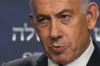 NETANJAHU POBEGAO IZ IZRAELA? Avion poleteo ka Atini u trenutku kada je POKRENUT NAPAD NA NUKLEARNA POSTROJENJA