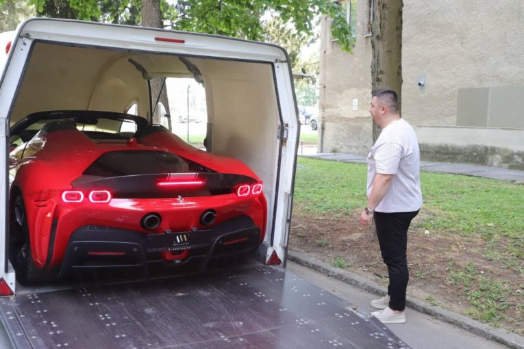 Zoki Ferari i ferari Saše Popovića