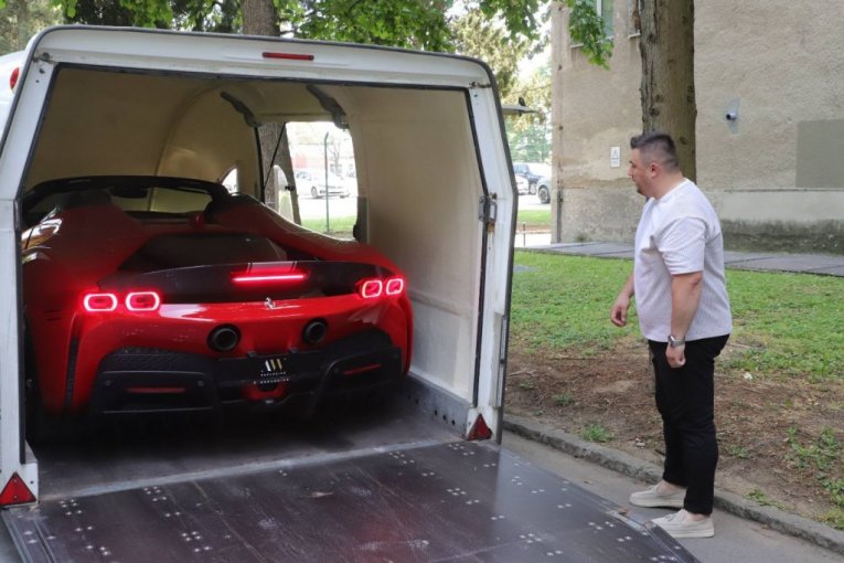 Zoki Ferari i ferari Saše Popovića