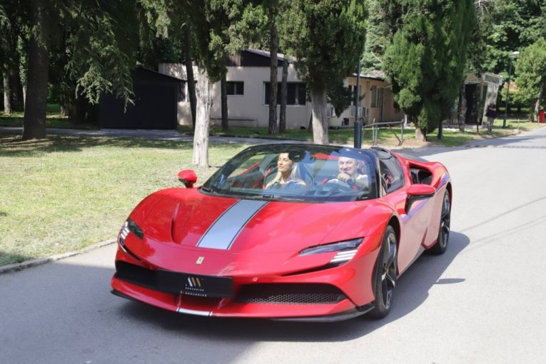 Zoki Ferari i auto Saše Popovića