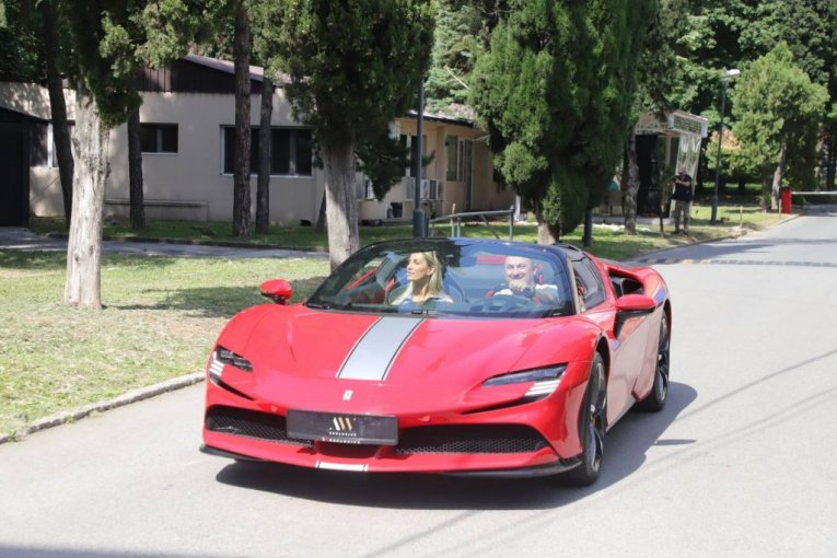 Zoki Ferari i auto Saše Popovića
