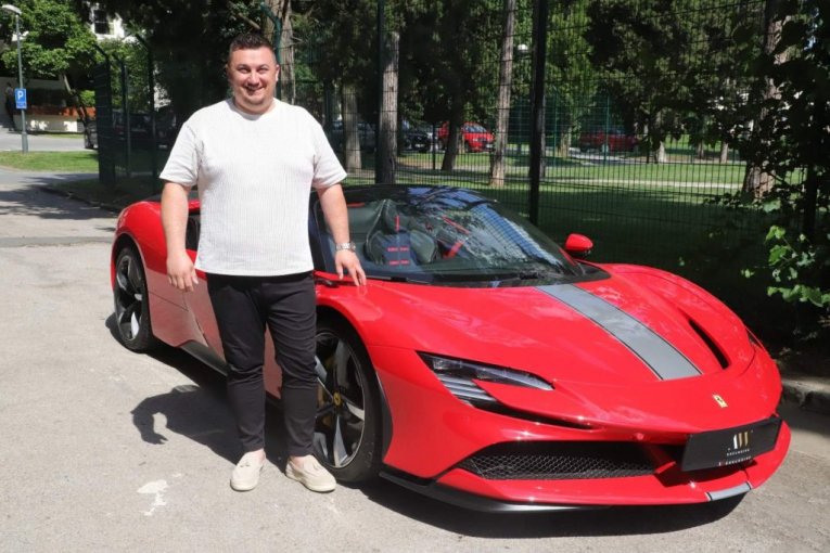 Zoki Ferari i auto Saše Popovića