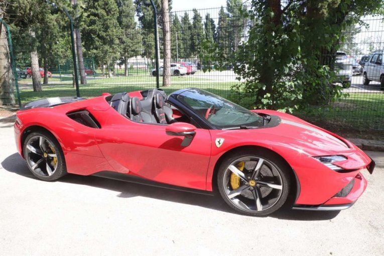 Zoki Ferari i auto Saše Popovića