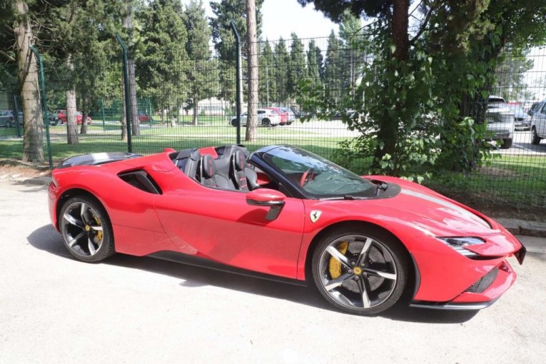 Zoki Ferari i auto Saše Popovića