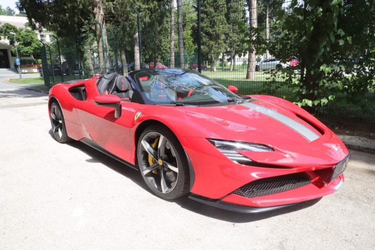 Zoki Ferari i auto Saše Popovića