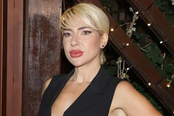 SVE VREME SEBI PONAVLJA OVU REČENICU, sada je jasno i zašto! Nanovije informacije o Jovani Jeremić ostavile javnost U ŠOKU!