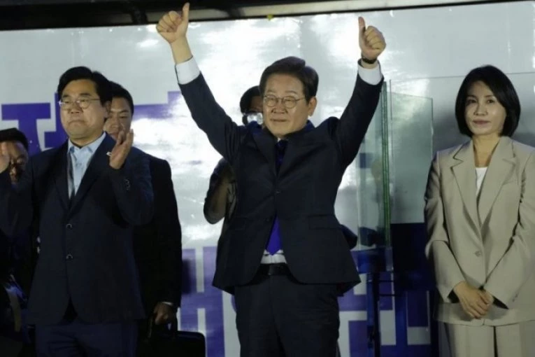 LI DŽE-MJUNG NOVI PREDSEDNIK JUŽNE KOREJE!