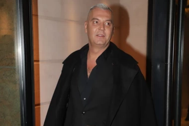 SKANDAL TRESE ZEMLJU: Naš voditelj spavao s POLA ESTRADE, otkriveni svi detalji o njegovom životu! (FOTO)