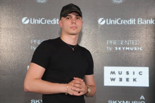 VOJAŽU PROPAO BIZNIS?! Reper odlučio da PRODA svoj brend - javnost ŠOKIRANA, svi se pitaju šta se desilo!