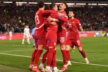 ON IZ LESKOVCA ČEKA "ORLOVE":  Nova maskota Srbije spremna za spektakl protiv Andore! (FOTO)