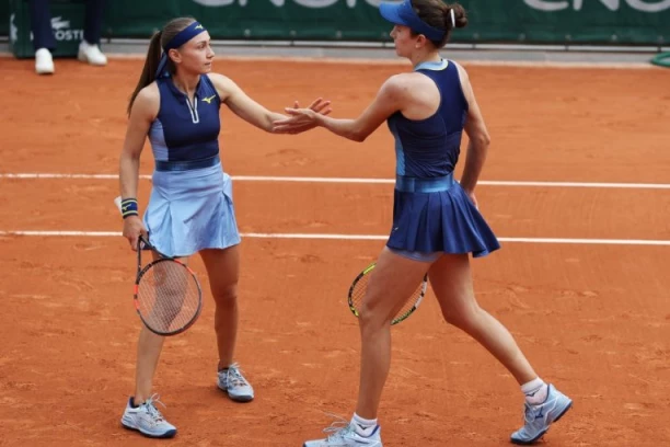 (UŽIVO) SRPKINJA VODI VELIKU BORBU ZA FINALE ROLAN GAROSA: Meč ušao u treći set!