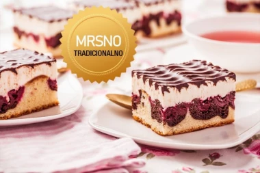 NEBESKI KOLAČ KOJI VRAĆA OSMEH NA LICE: Probajte bakin recept za brzu, nežnu i sočnu poslasticu, idealnu za porodična okupljanja