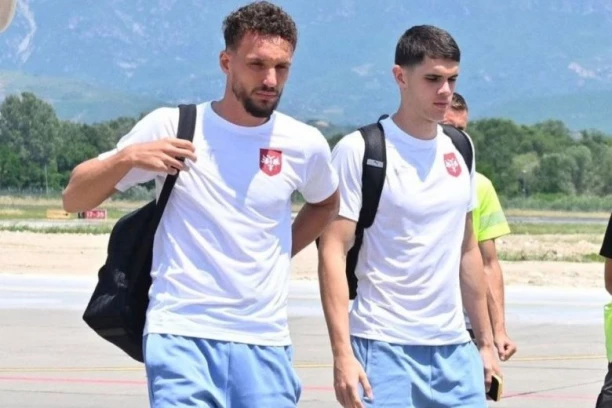 ALBANSKA POLICIJA ZABRANILA ULAZ U HOTEL GDE SU FUDBALERI SRBIJE! Nova informacija dodatno diže tenziju pred duel u Tirani!