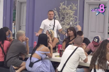 POSTAO SI GURAČ KOLICA I NJEN DEČKO, A TI NISI ZA LJUDE! Gastoz ŽESTOKO OPLEO po njima! (VIDEO)