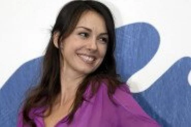 NAJLEPŠA SRPSKA GLUMICA NE ZABORAVLJA STUDENTSKE DANE U MALENOJ SOBICI: Džem i ajvar smo držale na terasi - drugarica i ja smo imale pravo na dve police u frižideru!