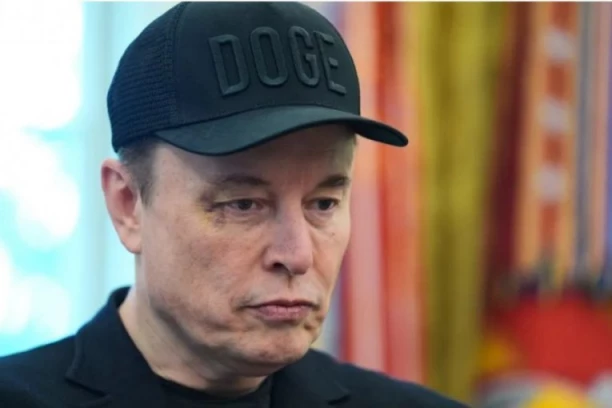 POTUKAO SE SA MINISTROM FINANSIJA SKOTOM BESENTOM!? Otkriveno otakle Ilonu Masku modrica na oku!