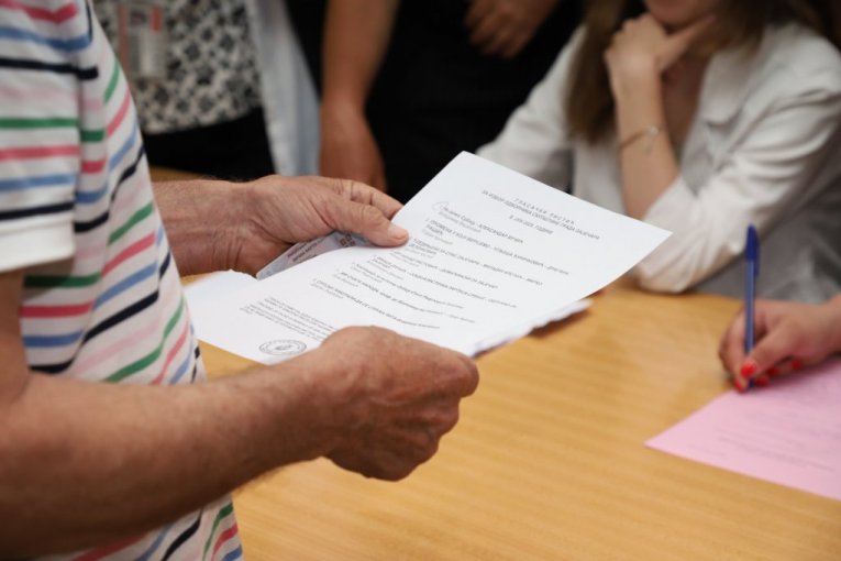 JUTRO MIRNO POSLE IZBORA U ZAJEČARU! Nema gužvi, pristalice SNS slavile pobedu do duboko u noć