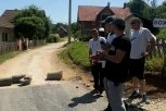 BLOKADERSKA SAČEKUŠA ZA NAROD U TUBIĆIMA: Spremni na sve, samo da onemoguće narodnu volju! (VIDEO)