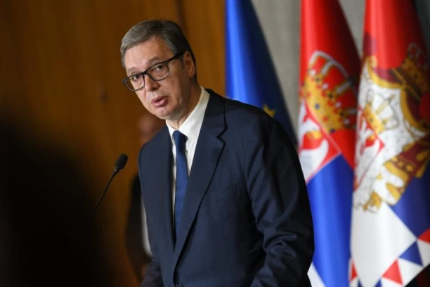 VUČIĆ U PRAGU NA BEZBEDNOSNOM FORUMU GLOBSEC 2025: Kosmet tema broj jedan za Srbiju, pred nama dan pun važnih sastanaka