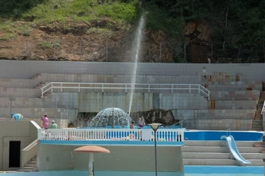 NOĆENJE U OVOJ BANJI KOŠTA SAMO 1.000 DINARA! Turisti poludeli za njom, evo šta je izdvaja od drugih