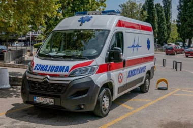 EVO U KAKVOM JE STANJU DEVOJČICA (2) IZ VRANJA! Pala sa terase i zadobila teške telesne povrede!