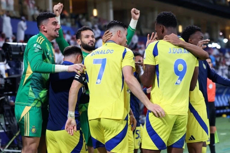 MILJENIK GROBARA SEDA NA KLUPU AL NASRA: Srpski trener potpisao ugovor, ništa od povratka u Partizan!