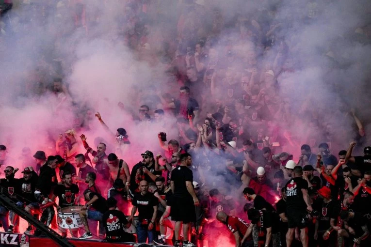 REKLI SU NAM DA ĆUTIMO ZBOG SRBIJE: Albanci želeli da kupe navijače, vođa otkrio ŠOKANTNE detalje!