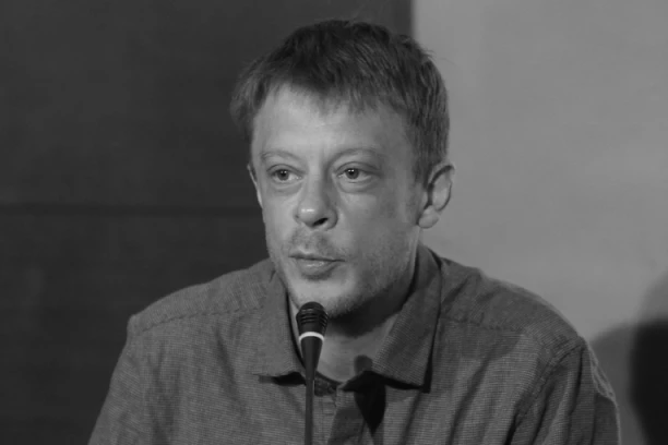 REČI KOJE KIDAJU DUŠU! Ćerka Matije Dedića se POTRESNOM PORUKOM oprostila od oca!