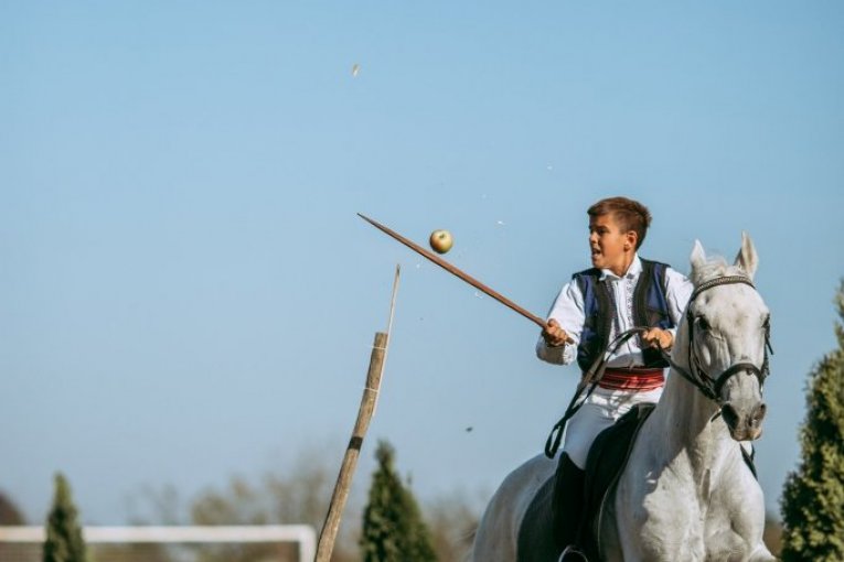 Da pamtimo ko smo i odakle potičemo