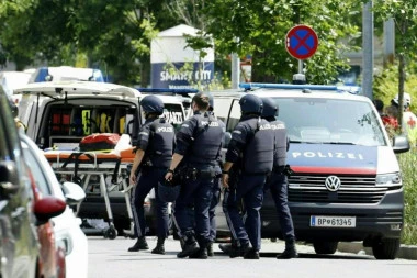 ISPLIVAO SNIMAK PUCNJAVE U ŠKOLI SMRTI! Preplašena deca svedočila krvoproliću! (VIDEO)