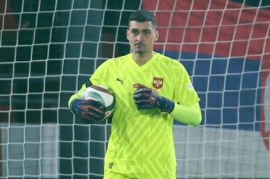 U ČELSIJU NE MOGU OČIMA DA GA GLEDAJU! Đorđe Petrović debelo ZARATIO sa čelnicima kluba, situacija i više nego TENZIČNA!