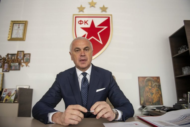 TERZIĆ NA RUCI NOSI PRAVO BOGASTVO! Znate li koliko košta ovaj MOĆNI SAT? Želi ga svaki kolekcionar na svetu... (FOTO)