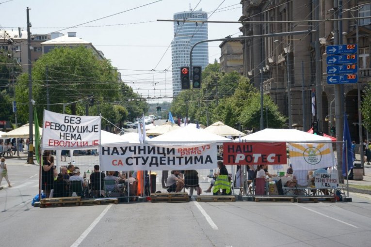 BEOGRAD MORA DA STANE! Blokaderi spremaju haos za Vidovdan - EVO KOJE SVE SAOBRAĆAJNICE ĆE ZAUSTAVITI