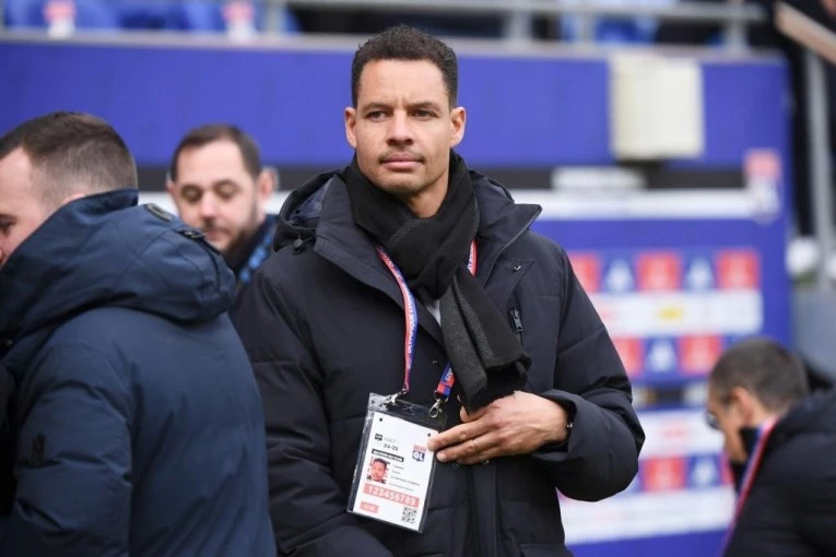 FUDBALER UBODEN NOŽEM U SRCE! Užas u Francuskoj, hitno je prebačen u bolnicu