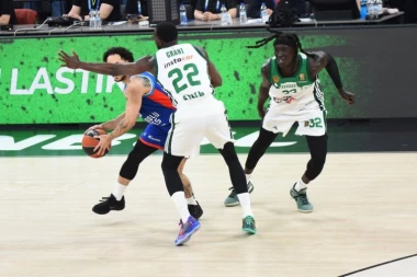 ZVEZDA MERIDIANBET DOVODI POJAČANJE: Igrač Panatinaikosa na meti crveno-belih!