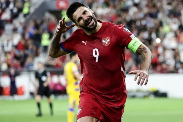 BOMBA NA POMOLU! Aleksandar Mitrović se VRAĆA U EVROPU!