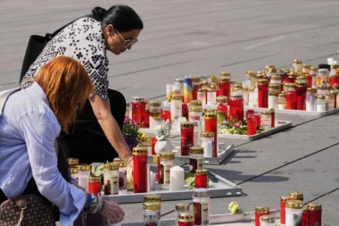CRNI BILANS SAMO RASTE: Evo koliko je UČENICA ubijeno u masakru u školi! (VIDEO)