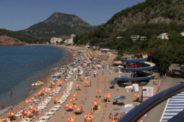 PAZITE AKO LETUJETE U CRNOJ GORI! GOSTIMA SLUŽE ZABRANJENO MESO! Urpkos surovim kaznama i UGOSTITELJI UPORNO TERAJU SVOJE