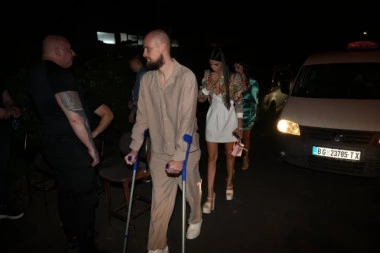 PREDRAG RAJKOVIĆ PRVI PUT U JAVNOSTI POSLE OPERACIJE: Za sve je kriva Tea Tairović! (FOTO+VIDEO)