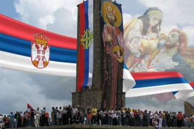 AKO NA VIDOVDAN PADA KIŠA, OČEKUJE NAS OVO NAREDNIH 7 NEDELJA! Danas obavezno probajte zrelo voće i pogledajte u sunce,  A EVO I ZAŠTO!