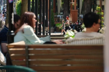 RUSKINJA OBJAVILA DA U BEOGRADU TROŠI 4.500 EVRA MESEČNO! Mreže bruje: "Srbi u komentarima spremaju lomaču"