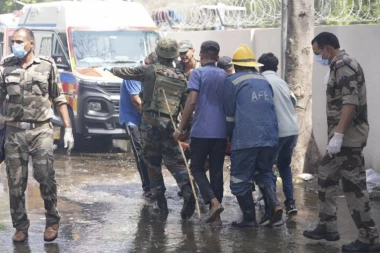 KONTAMINIRANA VODA UBILA NAJMANJE DEVETORO LJUDI! Horor u gradu, više od 200 hospitalizovano