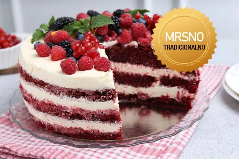 OVAJ RECEPT ĆE VAM SVI TRAŽITI: Najukusniji starinski, brzi letnji kolač bez pečenja