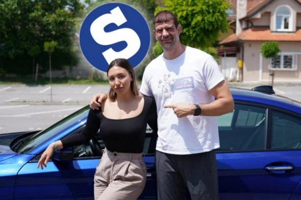 BILA SAM SA BORKOVIĆEM DA ME NAUČI DA PARKIRAM: Da li je najbolji srpski vozač rešio veliki problem novinarke Sportissima? (VIDEO)
