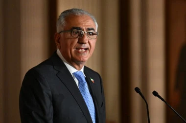 "REŠENJE JE SVRGAVANJE ISLAMSKE REPUBLIKE" Sin poslednjeg iranskog šaha uputio poruku vojsci i bezbednosnim snagama