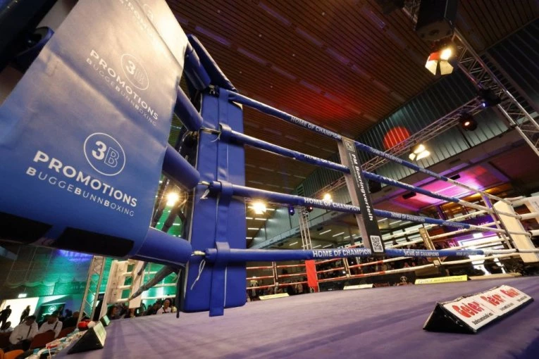 UŽAS U NEMAČKOJ! Čuveni bokser izboden na smrt!