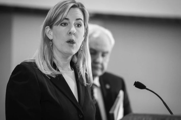 UBIJENI ZASTUPNICA DEMOKRATSKE STRANKE I NJEN SUPRUG! Otkriveni detalji jezive likvidacije (VIDEO)